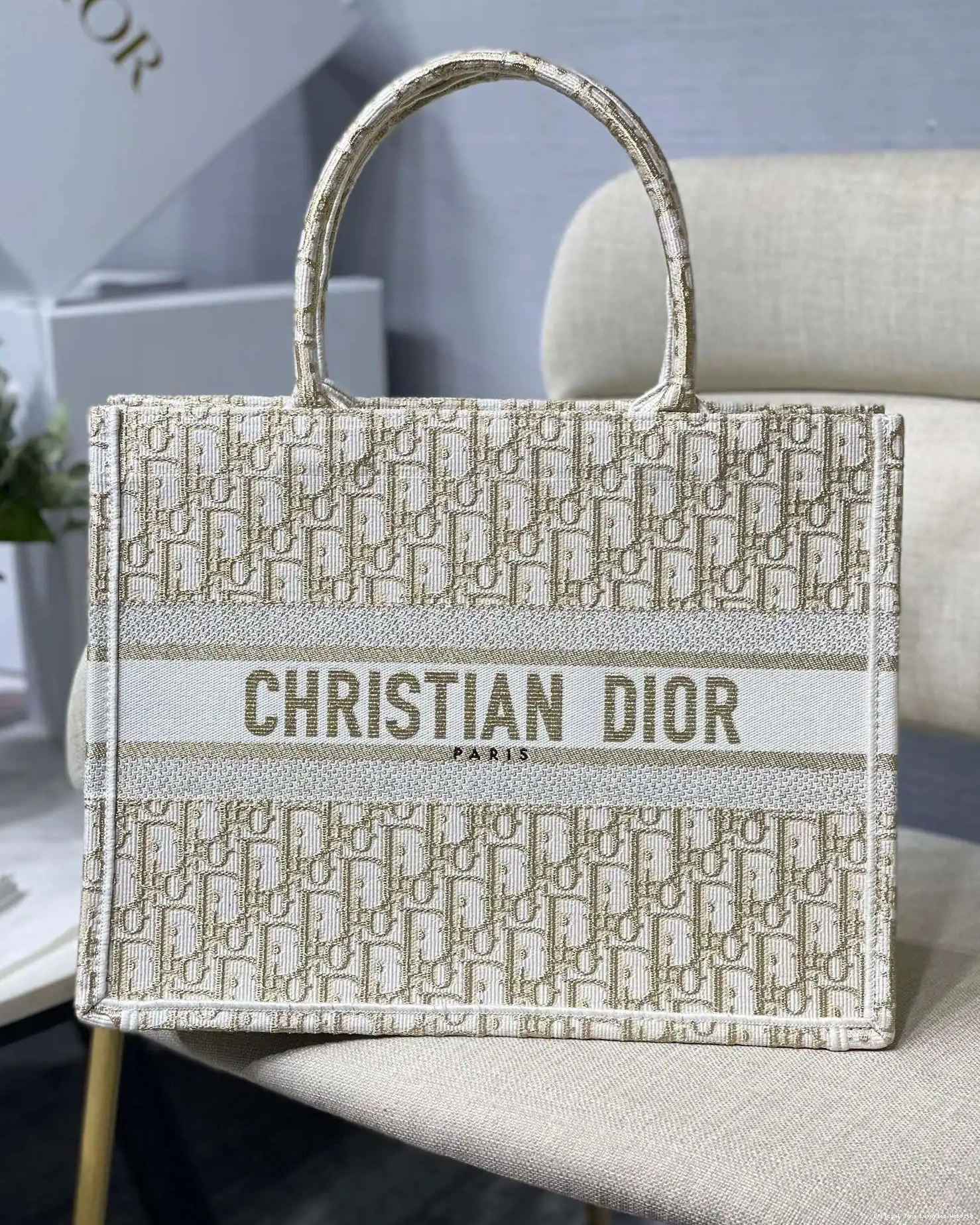 Tony Luxuries MEDIUM TOTE-36*18*28CM BOOK diro 0504